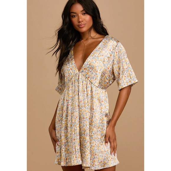Lulus Dresses & Skirts - Lulus Express Yourself Yellow Floral Print Satin Babydoll Dress XL V-Neck/Back